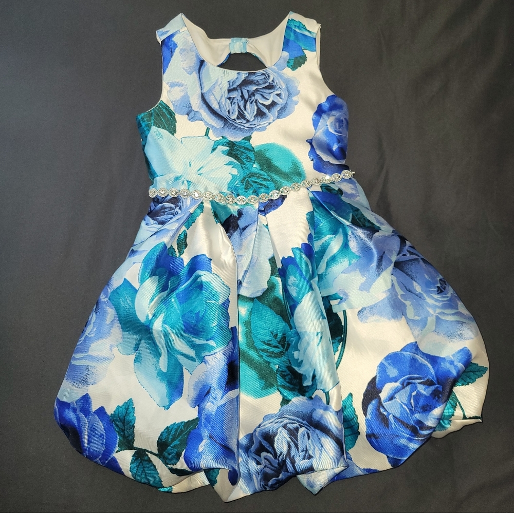 Little girls dress